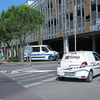 Lažni alarm zaradi črne torbe