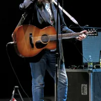 Patti Smith in njeni divji konji galopirajo k nam