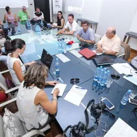 Istrski župani predlagajo, da bi na obalni cesti Izola-Koper 
uvedli enosmerni promet,  zavzemajo za uvedbo lokalnih 
vinjet in za cenejšo alternativo zdaj predvideni različici hitre 
ceste Koper-Dragonja.