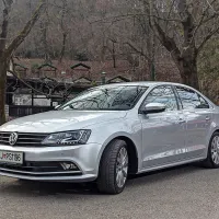Ne bodo sicer gledali za vami, a v vožnji boste uživali.