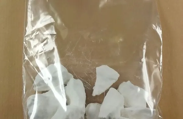 Preprodajalci so uživalce oskrbovali z različnimi prepovedanimi drogami: heroinom, kokainom, konopljo, hašišem, 
amfetaminom, ekstazijem in kristali MDMA.