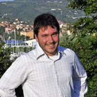 Floris M. Faganelj: “Krajani se bojimo najhujšega. 
Skrbi nas za pešce in naše otroke, saj so nekatera 
dvorišča tik ob cesti.”