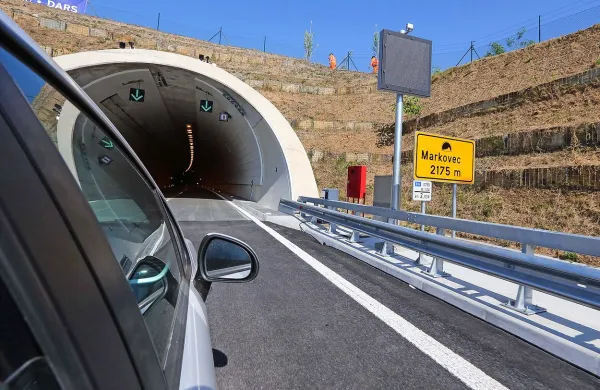 Na slovenskih avtocestah in hitrih cestah se po ugotovitvah 
Darsa prometna varnost ne poslabšuje.