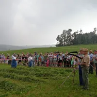 Nevihte, ki so tudi sicer najhujši sovražnik koscev, so grozile 
ves dan, a hujše deževje je prišlo šele pozno zvečer. 