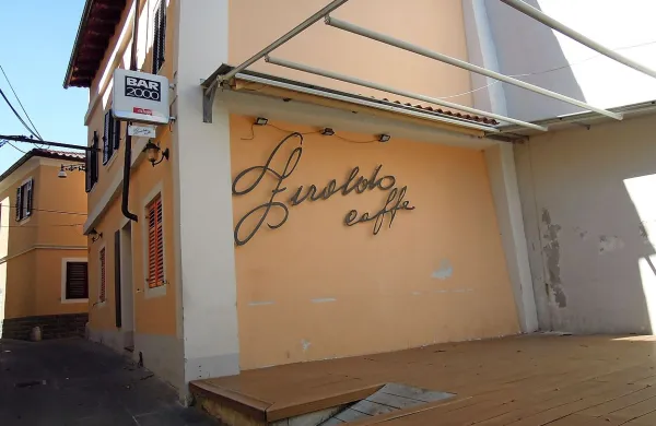 Zadnja najemnica, Mirjana Ziraldo, je morala po devetih letih 
zapreti vrata Ziraldo caffeja. 
