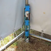 V edino preoblačilnico na plaži čistilci malokdaj pogledajo, 
saj je v njej že dva dneva vztrajal uporabljeni ženski vložek.