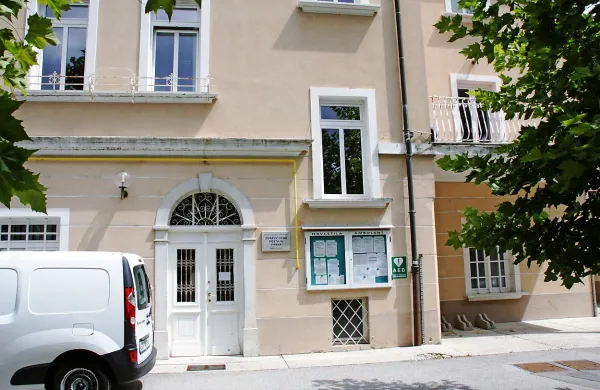 Vhod bodo prenovili