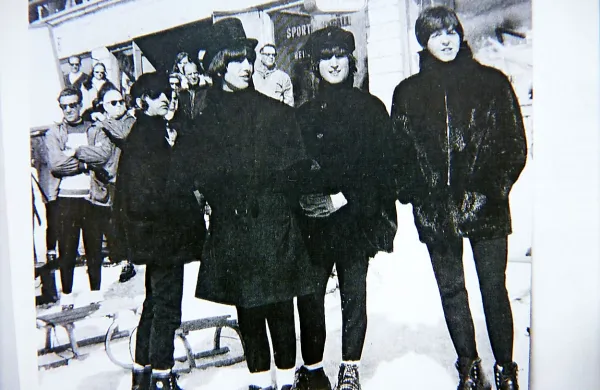 Legendarni pevec Beatlov Paul McCartney je pred kratkim 
razkril, da so Beatli veliko pesmi, ki sta jih napisala skupaj z 
Johnom Lennonom, preprosto pozabili.