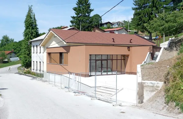 Liški dom krajanov na zunaj znatno lepši, znotraj pa bo bolje 
opremljen.  