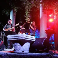 The Swing Tones