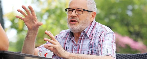Janez Starina: “V Bertotu je tudi precej mojega očeta. Moja sestra je zadnjič gledala Štorijo in se čisto raznežila. Je rekla, da sem izrezan oče.” 
