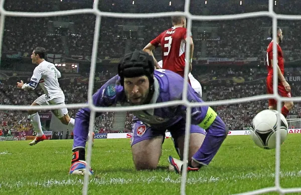 Petr Cech ostaja v Londonu, a  v novi sezoni bo branil mrežo 
Arsenala.
