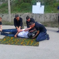 Vsako leto pripravijo preventivno akcijo Dan varnosti v 
prometu, kjer  prikažejo tudi nudenje prve pomoči. Sodelujejo  
s policisti, inštruktorji vožnje, reševalcem-motoristom in  
reševalcem nujne medicinske pomoči. 