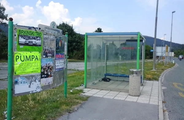 V hrpeljsko-kozinski občini bo lepljenje plakatov in drugih 
reklamnih sporočil odslej urejeno, za vsak plakat pa bo treba 
plačati tudi takso. 
