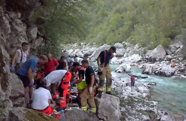 Kljub trudu vseh reševalcev je Soča vzela življenje v torek 
ponesrečenega Slovaka.