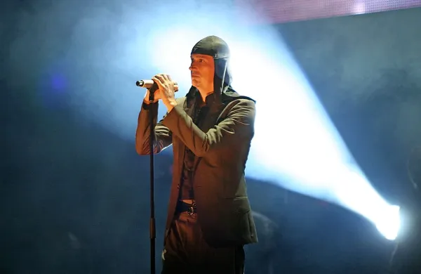 Severnokorejske oblasti so skupini Laibach prepovedale 
izvajanje pesmi Eat Liver, I believe in Final countdown.