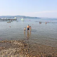 Ankarančani zahtevajo, da Luka Koper očisti mulj z njihovih plaž