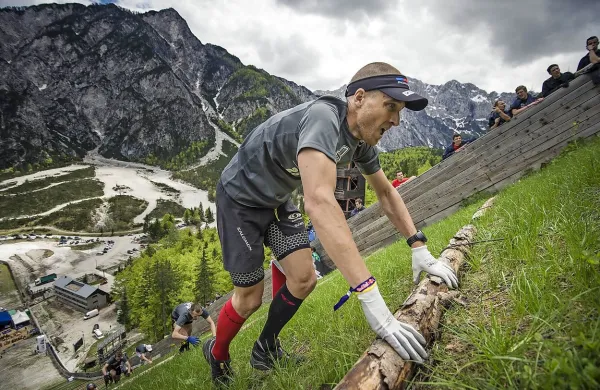 Prenovljeno planiško velikanko bodo 19. septembra spet 
zavzeli tekači, ki se bodo merili na tekmovanju Red Bull 400 
2015.