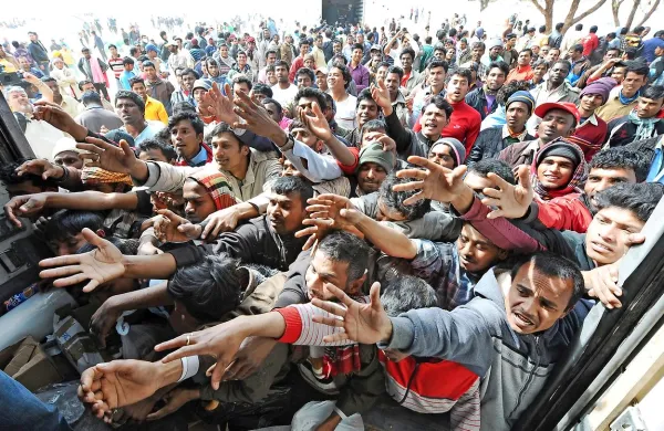 Makedonija čez mejo začela spu&scaron;čati ranljive migrante, ob tem znova kaos
