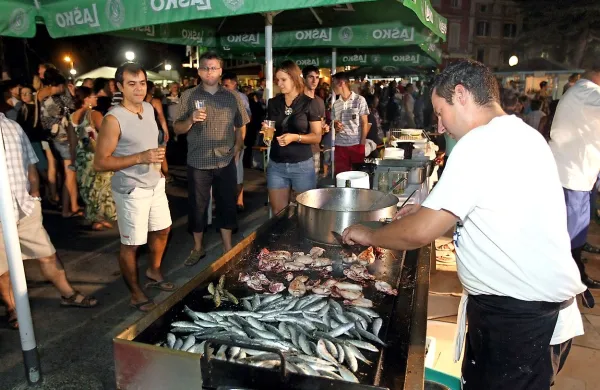 Kulinarika ostaja eden od najprepoznvnejših adutov ribiškega praznika.