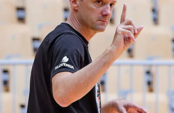 Varovanci selektorja Jureta Zdovca (na fotografiji) so blesteli 
tako v napadu kot obrambi.