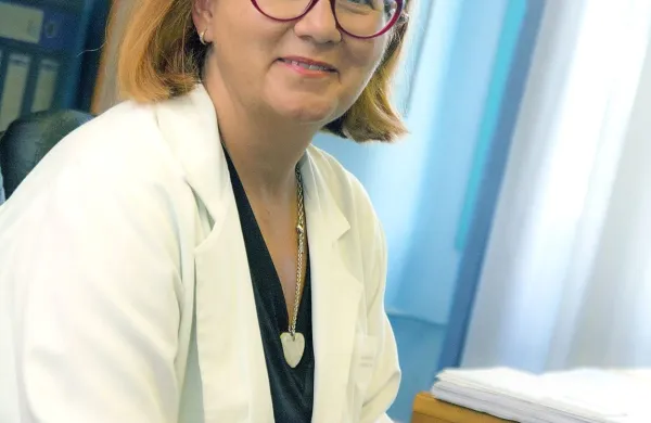 Vlada je danes dala soglasje k imenovanju Nataše Fikfak za 
direktorico Splošne bolnišnice dr. Franca Derganca Nova 
Gorica.
