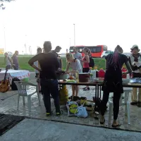 Prostoru nekdanje bencinske črpalke so dali novo vsebino in 
sokrajanom ponudili možnost novega družabnega prostora.