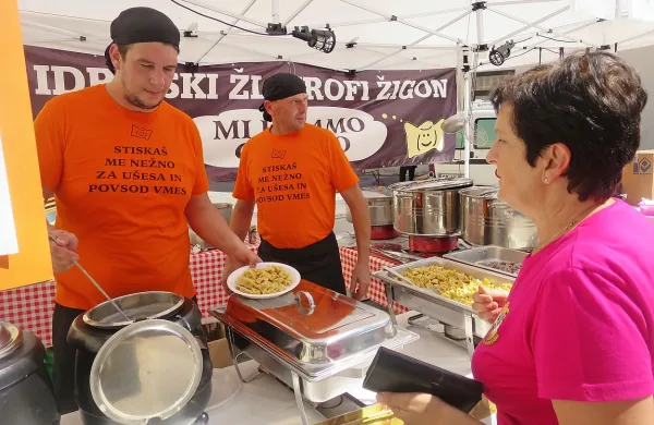 Žlikrofi so praznovali