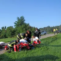 Romunski državljan se je po nesreči na železniški progi 
priplazil do ceste, kjer so mu poškodbe oskrbeli reševalci iz 
Postojne.