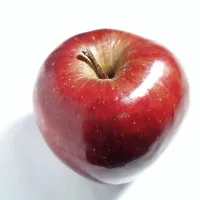 Povečini so v  šolah jabolka brezplačno vsak dan na voljo. 