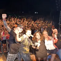 Poletno dogajanje na Kaševem vrtu je zaključil koncert 
skupine Tabu. 