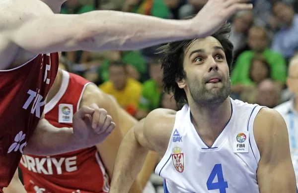 Miloš Teodosić in srbsko moštvo se bodo v skupini smrti v 
Berlinu spoprijeli že v prvem delu tekmovanja.