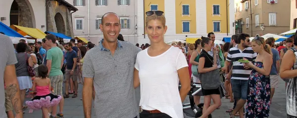 Lior Kochavy, gonilna sila Odprte kuhne,  in Nina Gaspari, 
sicer Primorka, ki skrbi za stike z javnostmi. 