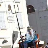 Zvestobo Neptunu je priseglo toliko dijakov kot že dolgo ne