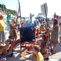 Zvestobo Neptunu je priseglo toliko dijakov kot že dolgo ne