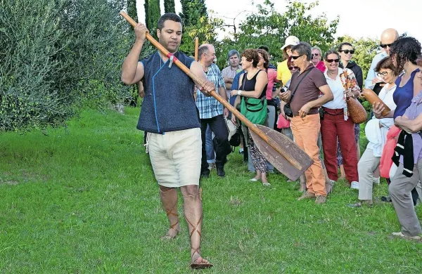 V sklopu enega od projektov, ki jih je podprla LAS Istre, so 
uprizorili gledališke predstave v oljčnikih.   
