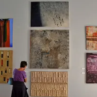 Razstave, na katerih so na ogled dela letošnjega slikarskega 
in keramičnega ex-tempora, bodo do 3. oktobra na ogled v 
piranski Mestni galeriji, v galerjii Hermana Pečariča in razstavišču Monfort. 