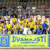 Premiera se je iz&scaron;la po načrtih rumeno-modrih