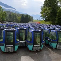 Na A postaji na zaključek obnove  čaka 96 gondol.