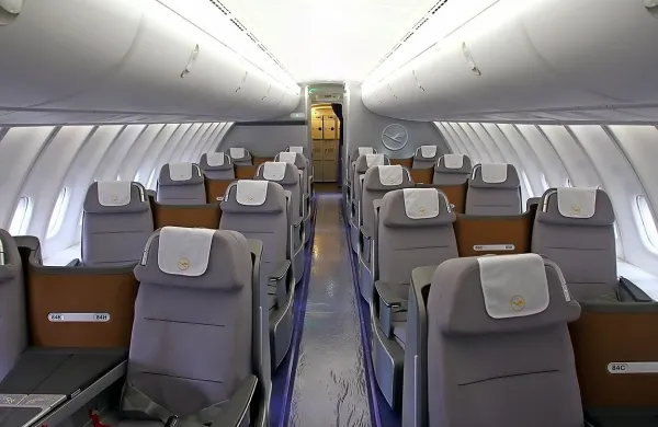 Piloti nemškega letalskega prevoznika Lufthansa stavkajo.