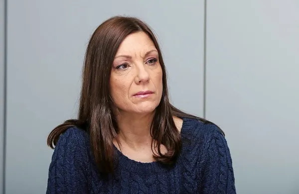 Koprsko okrajno sodišče je razsodilo, da novinarka koprskega dopisništva TV Slovenija Eugenija Carl  ni posegla v 
čast in dobro ime rektorja Univerze na Primorskem Dragana 
Marušiča.
