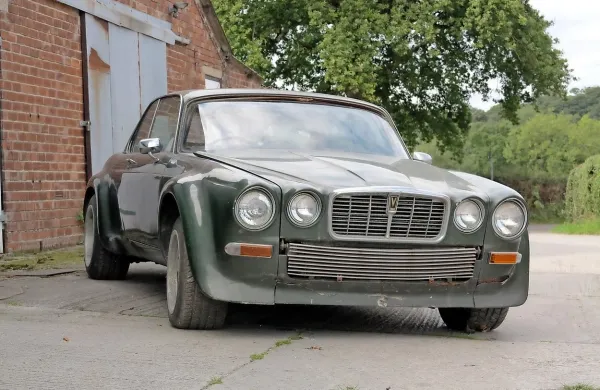 Jaguar XJ-C 12 bo šel sredi oktobra na dražbo.