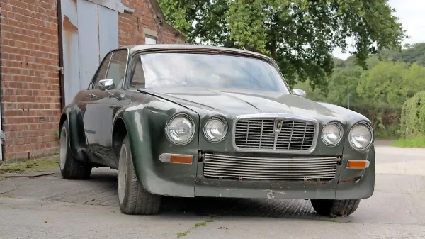 Jaguar XJ-C 12 bo šel sredi oktobra na dražbo.