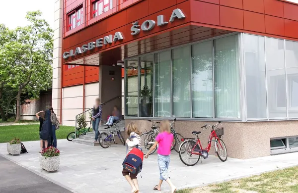 Delovni spor z nekdanjim ravnateljem ustanove Mykhaylom 
Madanom je pravnomočno zaključen, so potrdili na Glasbeni 
šoli Nova Gorica. Niso ga razrešili nezakonito.