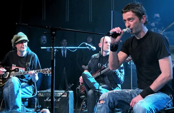 Nieti bodo jutri zvečer najprej nastopili v Ankaranu, nato bodo 
“leteli” v Novo Gorico, kjer jih isti večer čaka še en koncert.