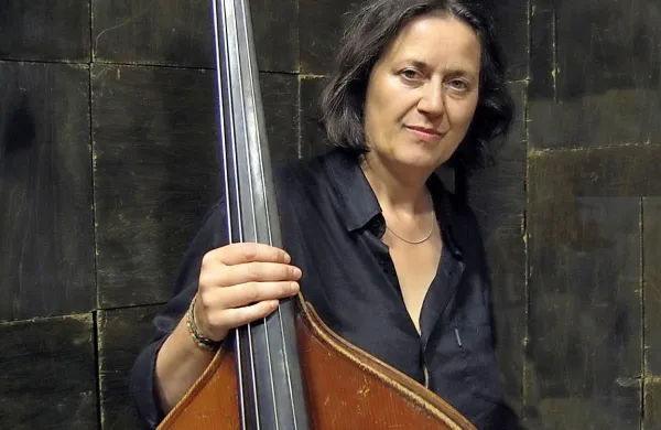 Joëlle Leandre bo prihodnje dni vodila delavnico, v soboto zvečer pa bo 
nastopila na  svoj 64. rojstni dan. 