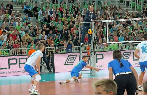 Kanalski libero Jani Kovačič je imel  ogromno dela.