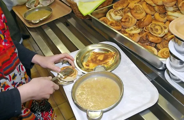 Koprska občina bo odpisovala neporavnana plačila vrtca in 
šolske prehrane.