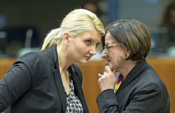 Notranja ministrica Vesna Györkös Žnidar