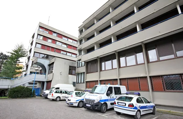 Stavba PU Nova Gorica